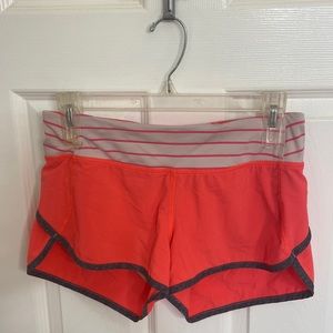 Lululemon Run: Speed Short 4-way stretch size 4 coral stripe
